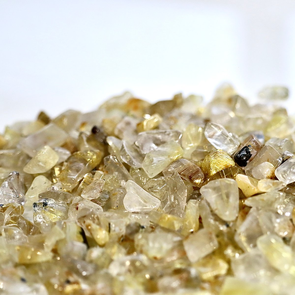 高品質 ゴールドルチルクォーツ 穴なしさざれ石 光波動石 30g