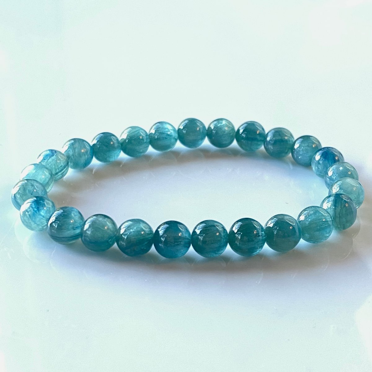 高品質 グリーンカイヤナイト ブレスレット B1023-28 カイヤ