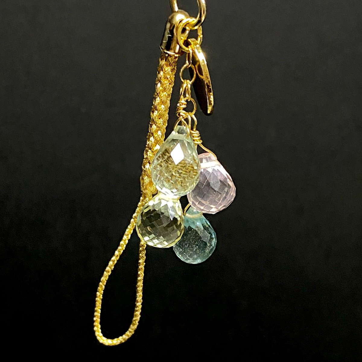 龍神様　御守り天然石　光波動石　ストラップ　　st032301 龍神様 御守り天然石 光波動石 ストラップ st072202 お守り 携帯