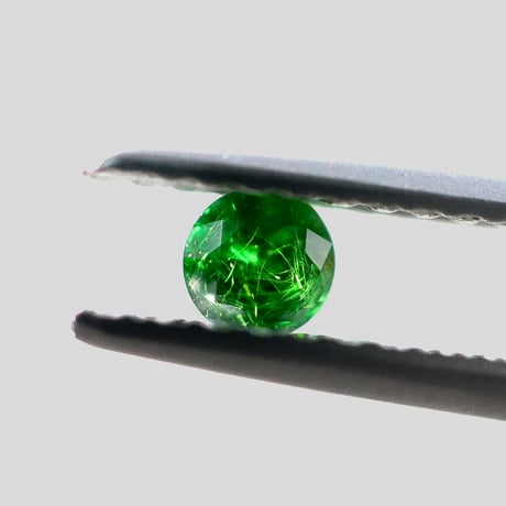 ロシア産　デマントイドガーネット　ルース　0.116ct ソーティング付き　ガーネット　ホーステールインクルージョン