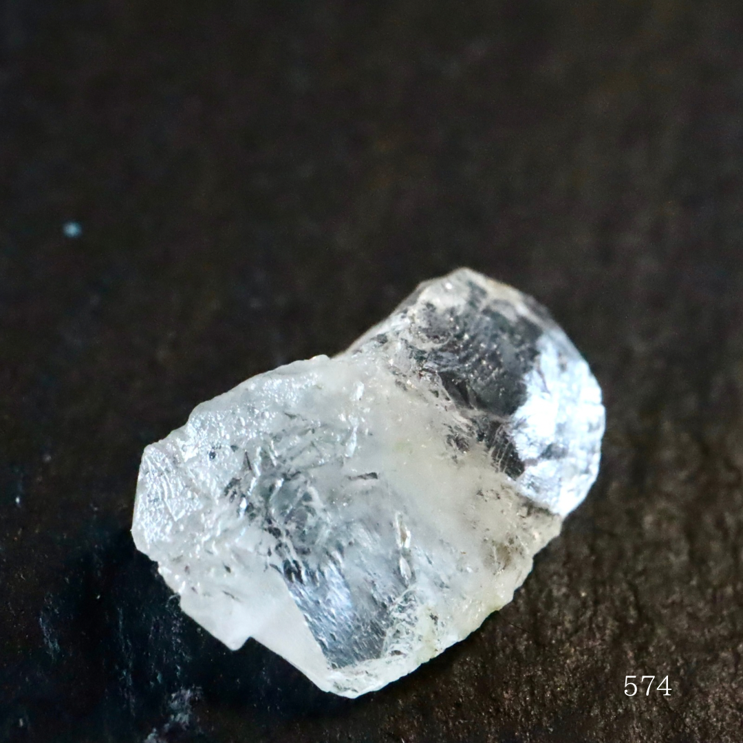 希少 フェナカイト 原石 約10g 【公式通販】