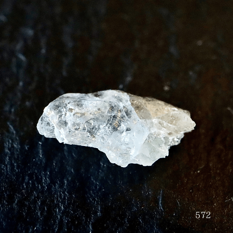 ロシア産 フェナカイト 原石 0.82ct No.572 | Kay✴︎ 光波動®︎石