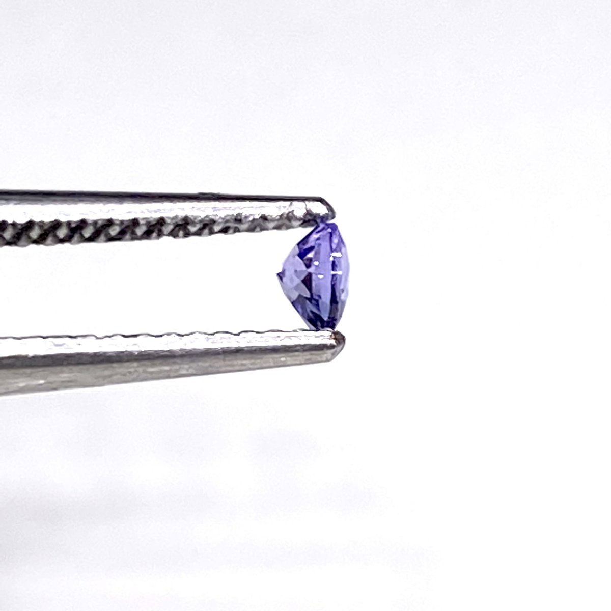 ルース タンザナイト 最高品質 SA 0.1ct ラウンドカット 1粒 | Kay 