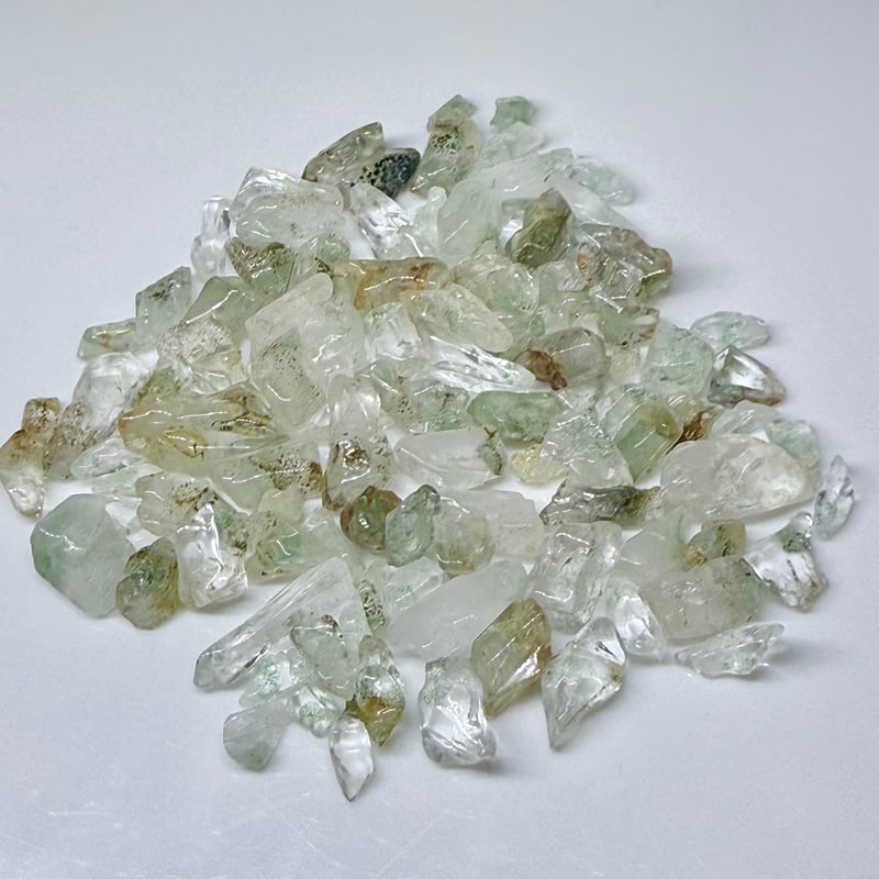 光波動 フックサイト ファントム イン クォーツ 40g 穴なしさざれ石