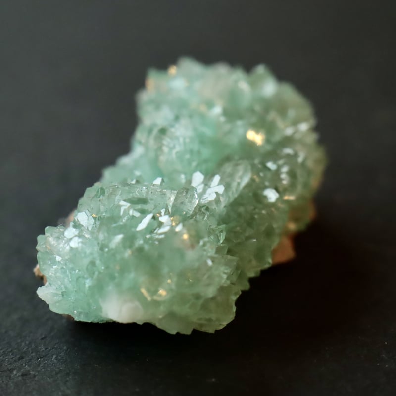 超希少！ キラキラ 高発色 グリーンアポフィライト原石 | Kay✴︎ 光