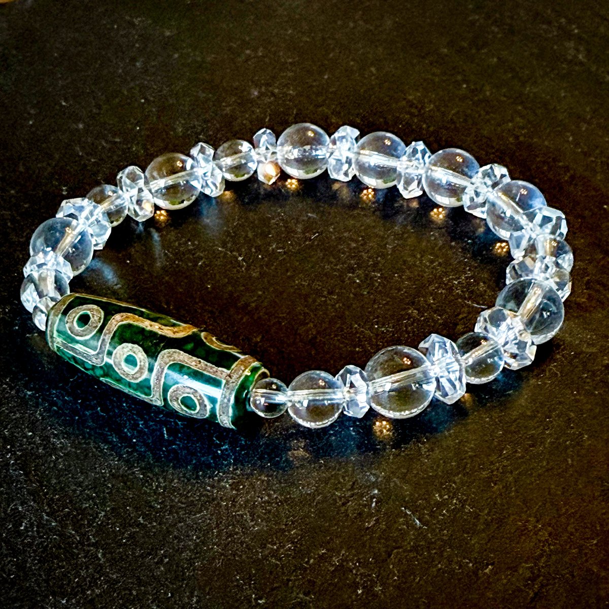 すごい！これもつけたらブワーってくる！九眼天珠と瑪瑙のブレス