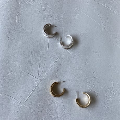 simple ピアス　gold&silver