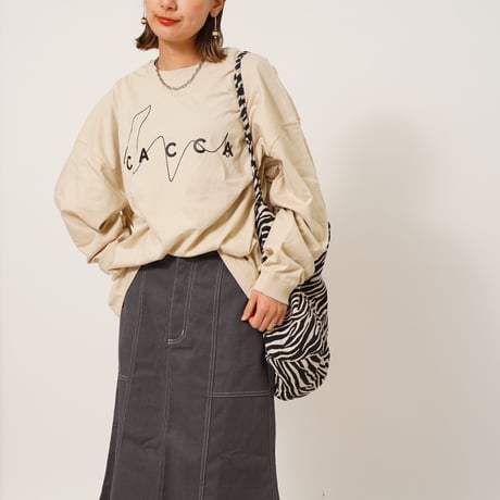 CACCAロゴロングTシャツbeige"CACCA original"