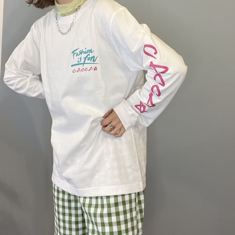 fashion is funロンT ホワイト"CACCA original"