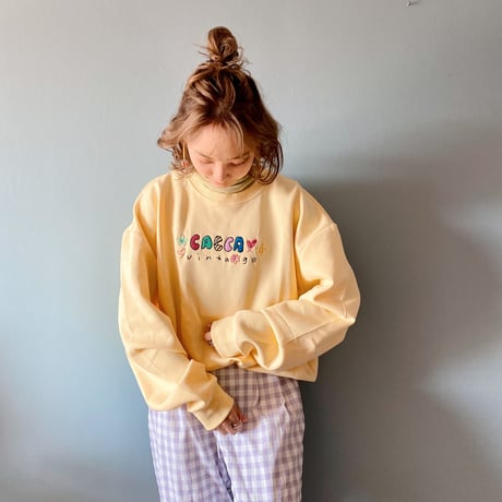 刺繍colorfulトレーナーyellow"CACCA original"