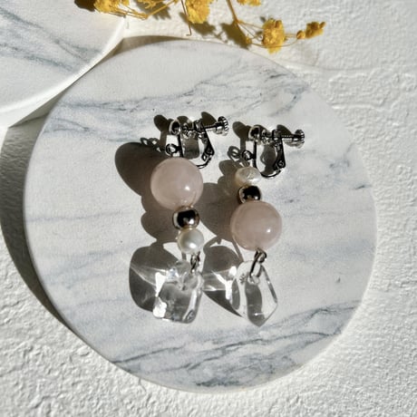 skeletonpink  pierce earring