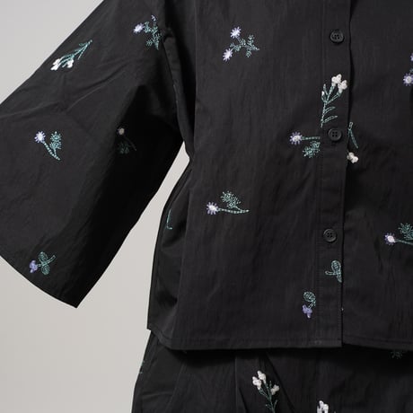 エンブロイダリーブーケtops&pants"CACCA select"
