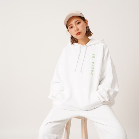 【再入荷】オーバーサイズロゴパーカーWhite"CACCA original"