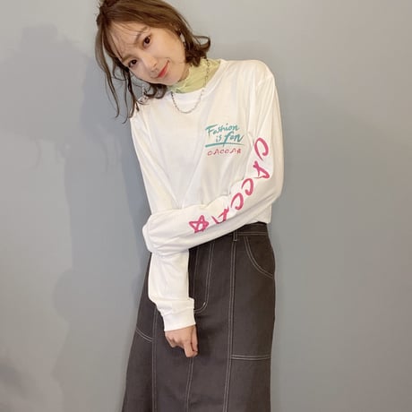 fashion is funロンT ホワイト"CACCA original"