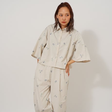 エンブロイダリーブーケtops&pants"CACCA select"