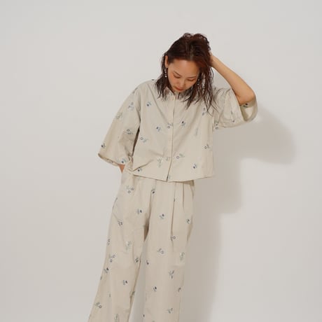 エンブロイダリーブーケtops&pants"CACCA select"