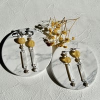 asymmetry yellow pierce earring