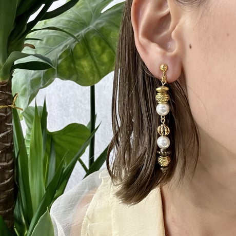 antique pierce or earring