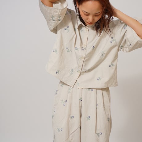 エンブロイダリーブーケtops&pants"CACCA select"