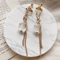 skeletongold chain earring