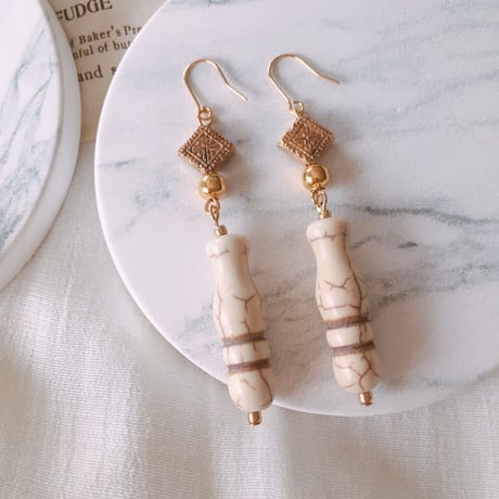 Whitegold pierce earring