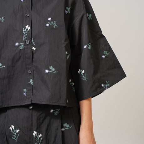 エンブロイダリーブーケtops&pants"CACCA select"