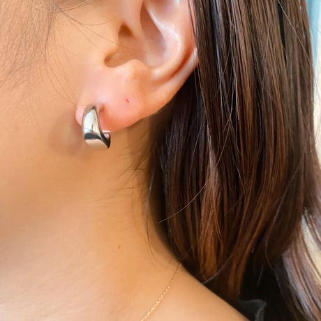 simple ぷっくりピアス