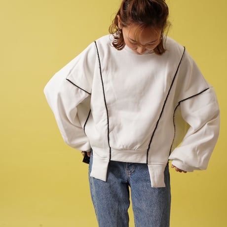 ゆったりdesign White スウェット