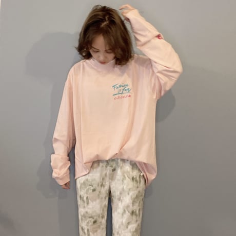 fashion is fan ロンTオフピンク"CACCA original"
