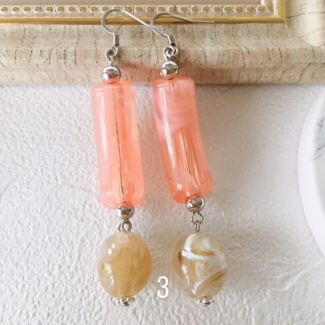 カラフルピアス