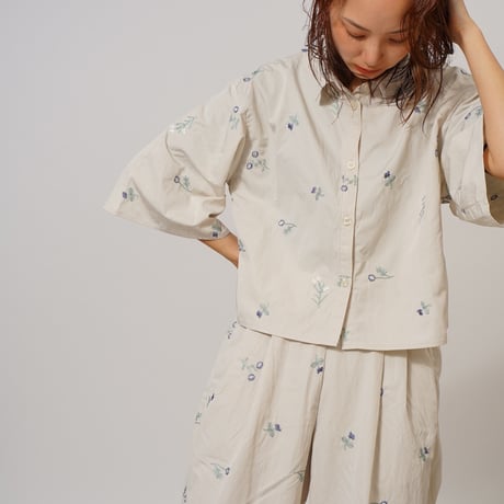 エンブロイダリーブーケtops&pants"CACCA select"