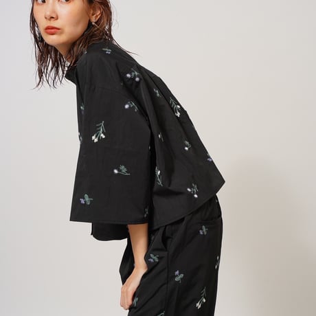 エンブロイダリーブーケtops&pants"CACCA select"