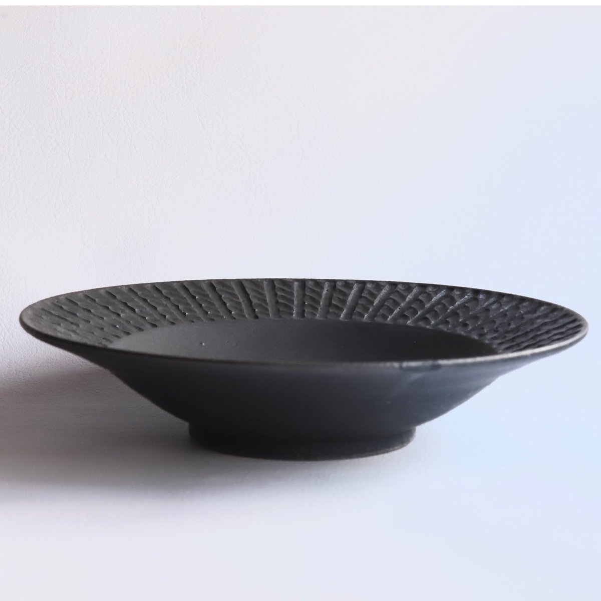 リム玉22cm深皿　20枚セット 山本雅則】リム深皿ケーブル24cm 白／黒 | 緋色の商店街