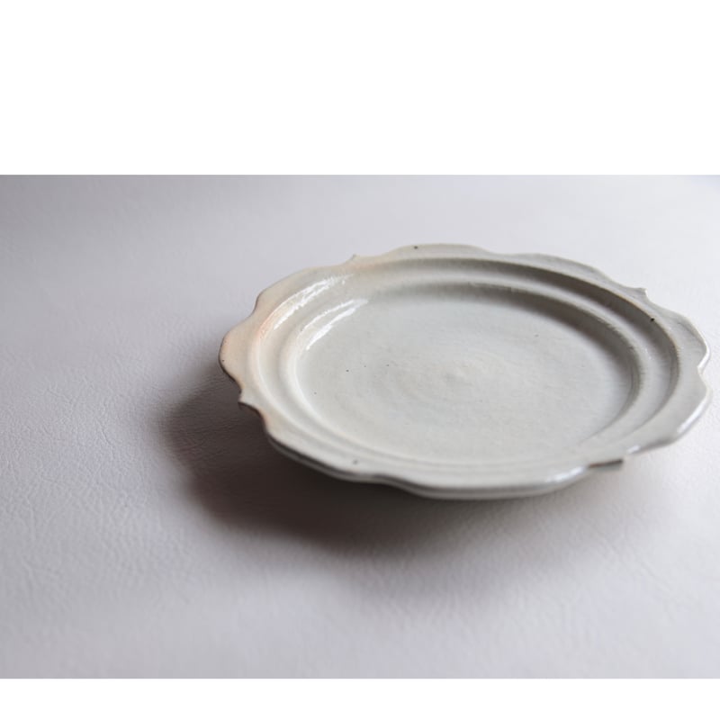 古谷浩一】彫刻皿 6寸 | 緋色の商店街