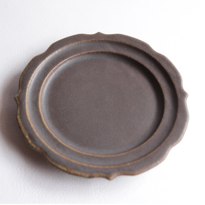 古谷浩一】彫刻皿 6寸 | 緋色の商店街