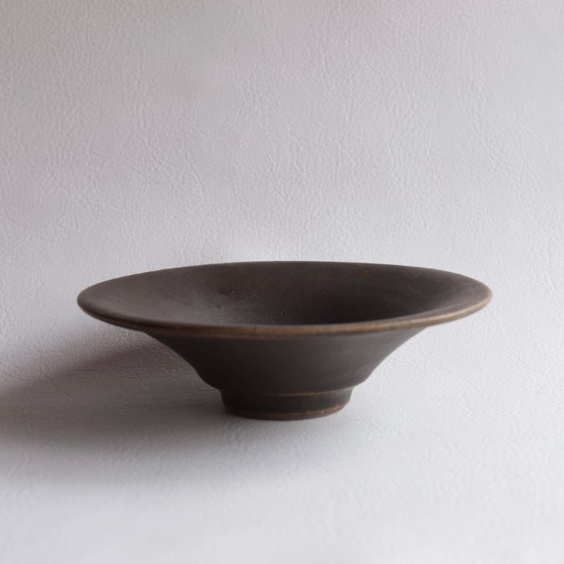 tomoです 古谷浩一 耳付き円形鉢セット tomo様 専用です 古谷浩一 耳付き円形鉢セット 古谷浩一 | 輪花