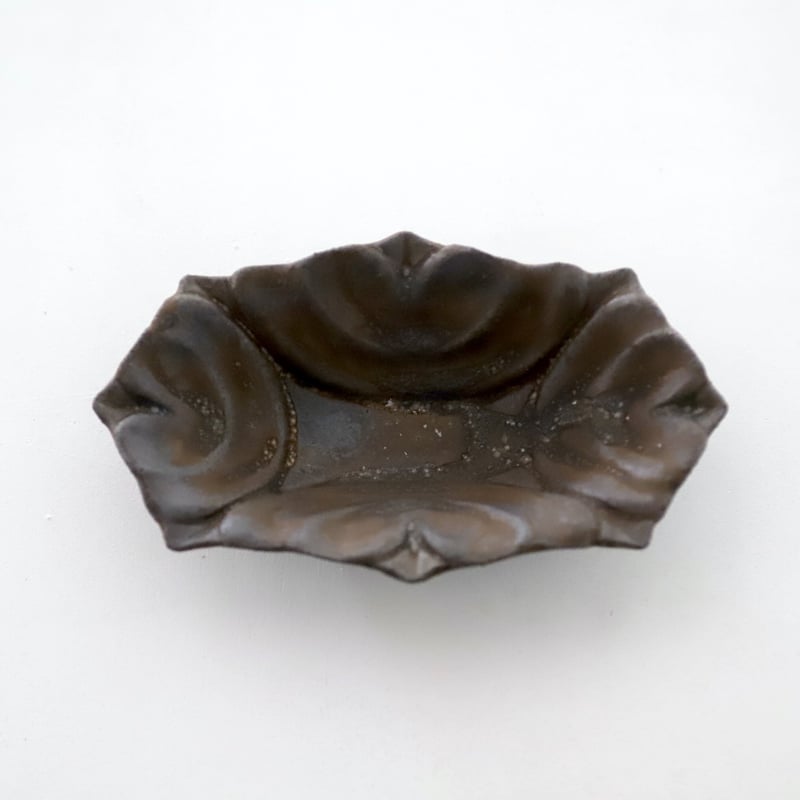 【未使用】藤原純　8寸　24センチ　輪花皿 藤原純】ハート鉢 長方M 黒/白/青 | 緋色の商店街