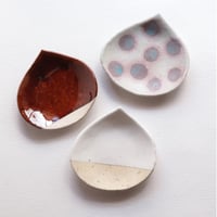 高橋由紀子】貝殻 ケーキ皿 | 緋色の商店街