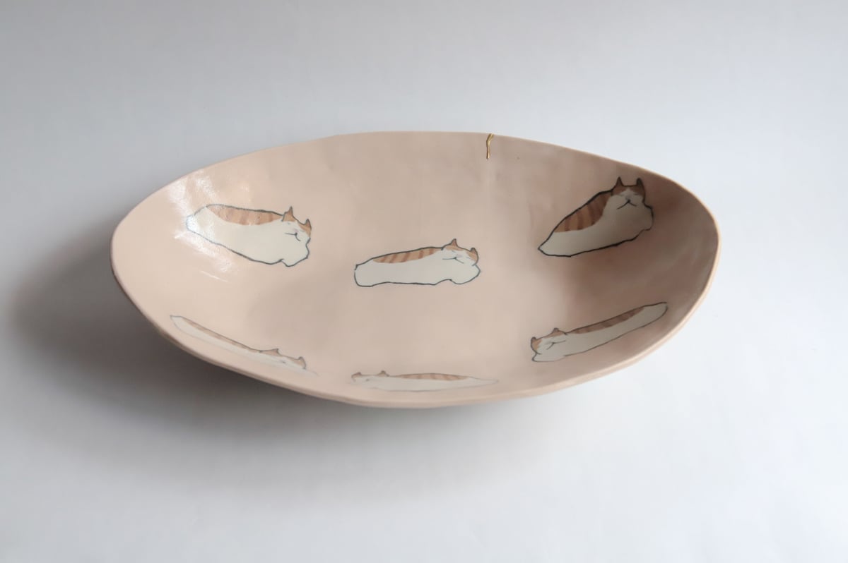 高橋由紀子】ハチワレ ネコ オーバル皿 | 緋色の商店街