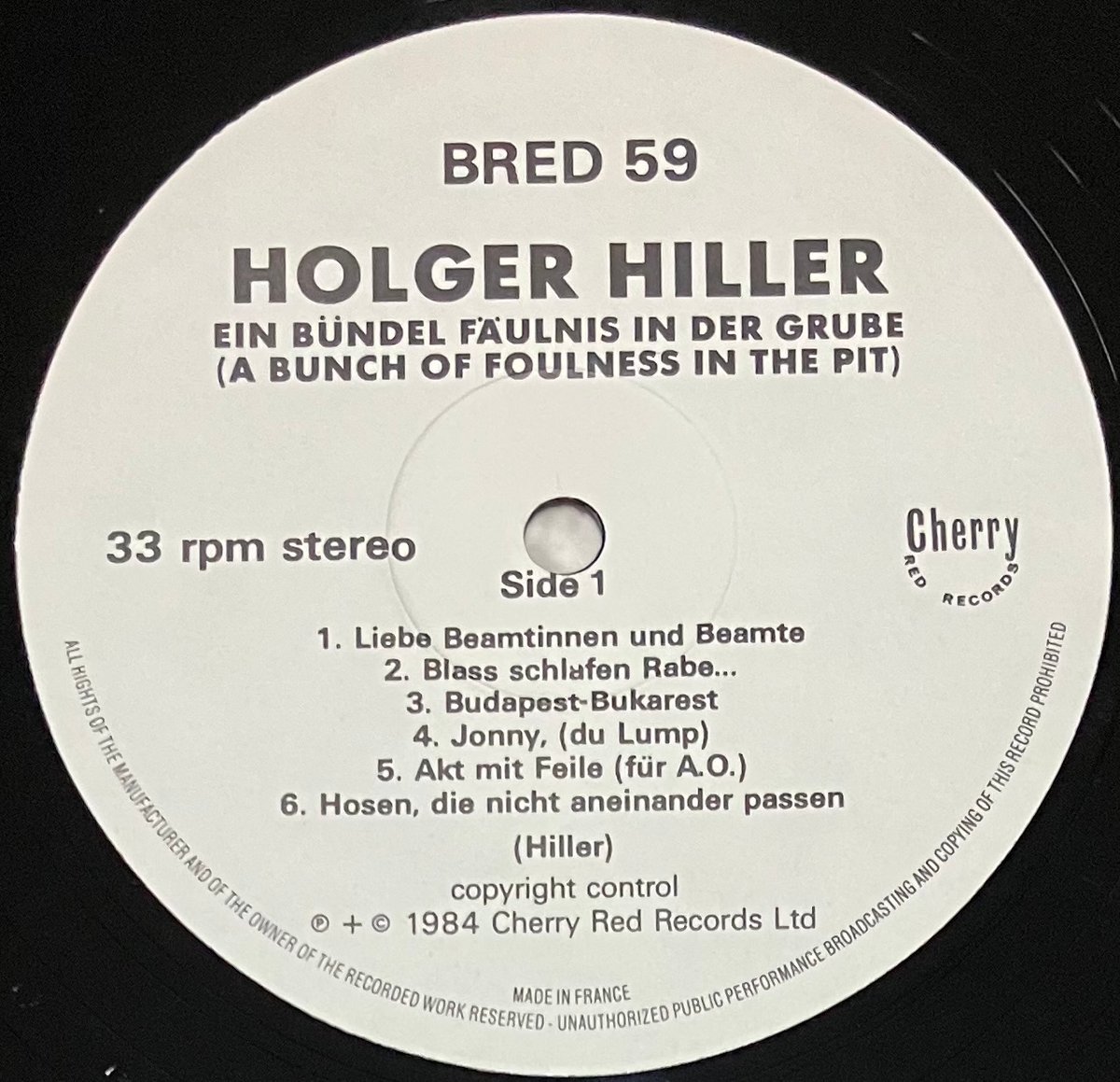 Holger Hiller - Ein Bundel Faulnis In Der Grube