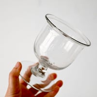 薄っすらグリーン色の脚付コンフィチュールポット