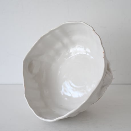 白釉 エンボス入りスーピエール Φ26cm