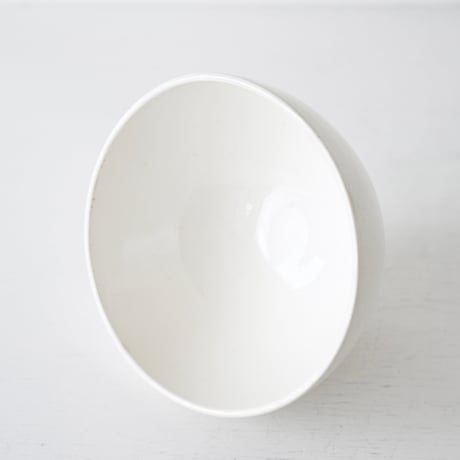 ベルギー BOCH白いボウル(B) Φ14.5cm