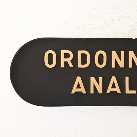 1920年代 Pharmacyの看板(ORDONNANCES ANALYSES)