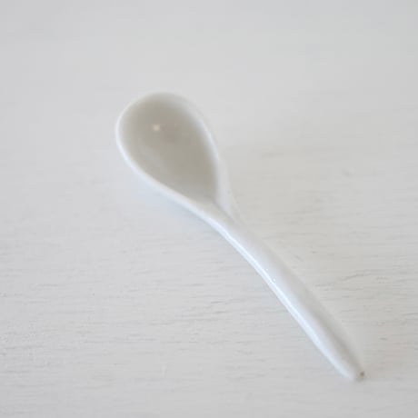白釉 匙付きムタディエ