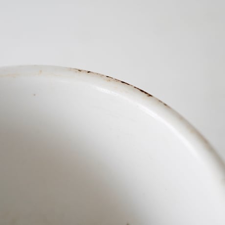 ベルギー BOCH 白い"厚手"ボウル(F) Φ15cm