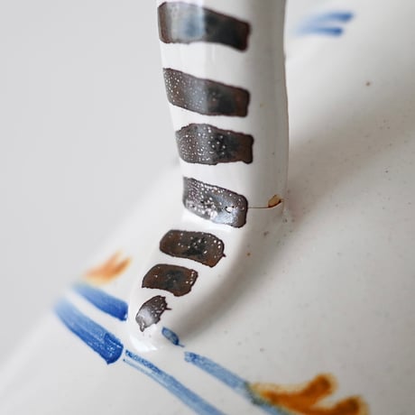 白釉 緑&茶の葉が描かれた大きなピシェ ※修復跡あり