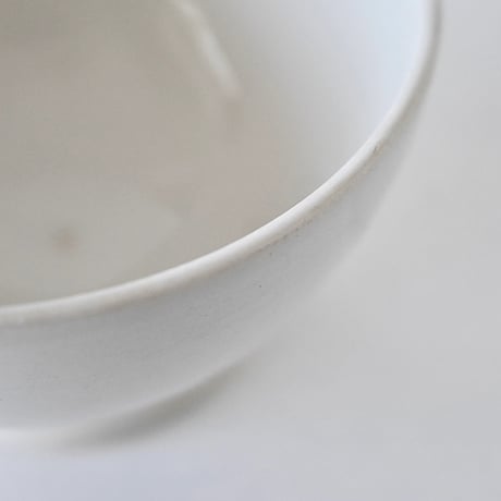 ベルギー BOCH白いボウル(C) Φ15cm