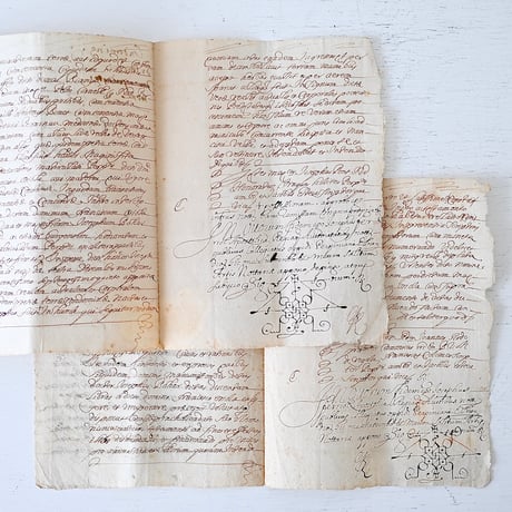 1700年代後期の古い証書(C)