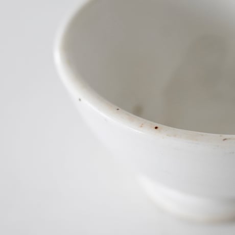 ベルギー BOCH 白い"厚手"ボウル(F) Φ15cm